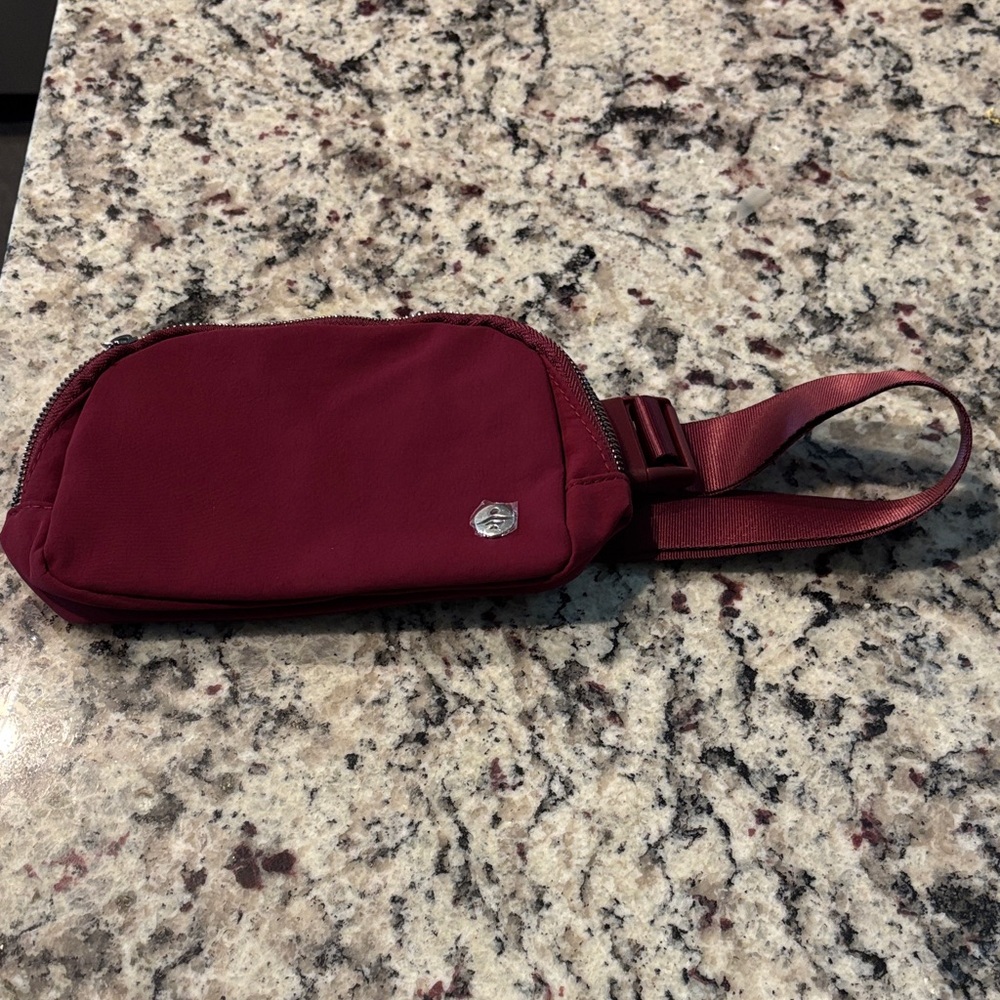 NWT! Halara Logo casual waist bag